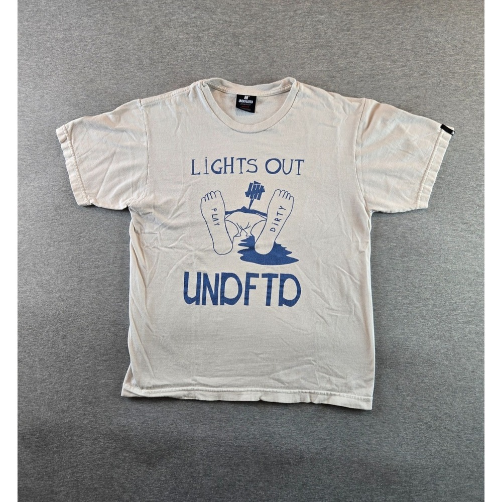 Undefeated T Shirt Mens M White UNDFTD‎ Lights Out Play Dirty Body Graphic Tee